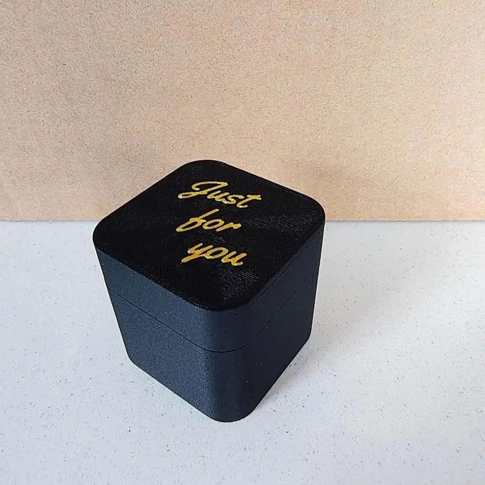 Boîte à Doigt d'Honneur Annoying Dans Une Boîte Cadeau - Parodie Des